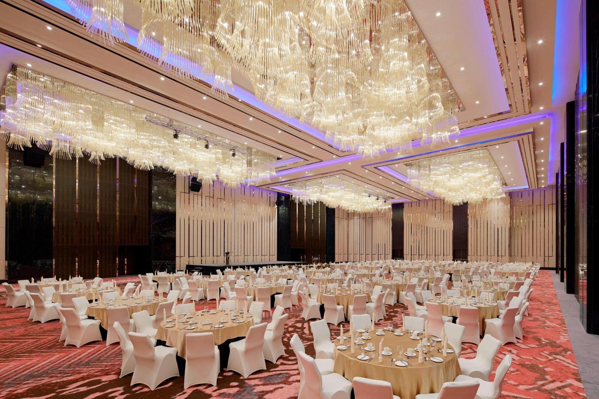 Sheraton Petaling Jaya Hotel Exteriör bild The Grand Ballroom