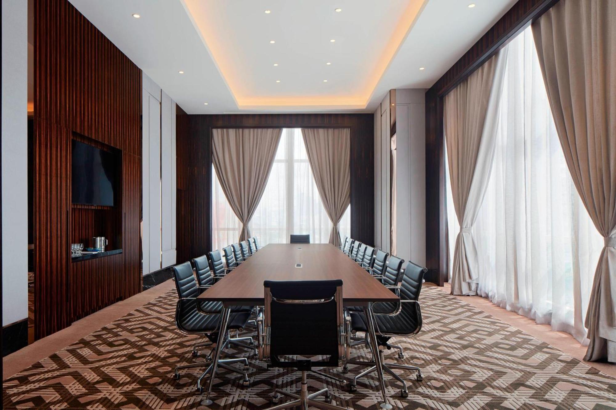 Sheraton Petaling Jaya Hotel Exteriör bild Meeting room